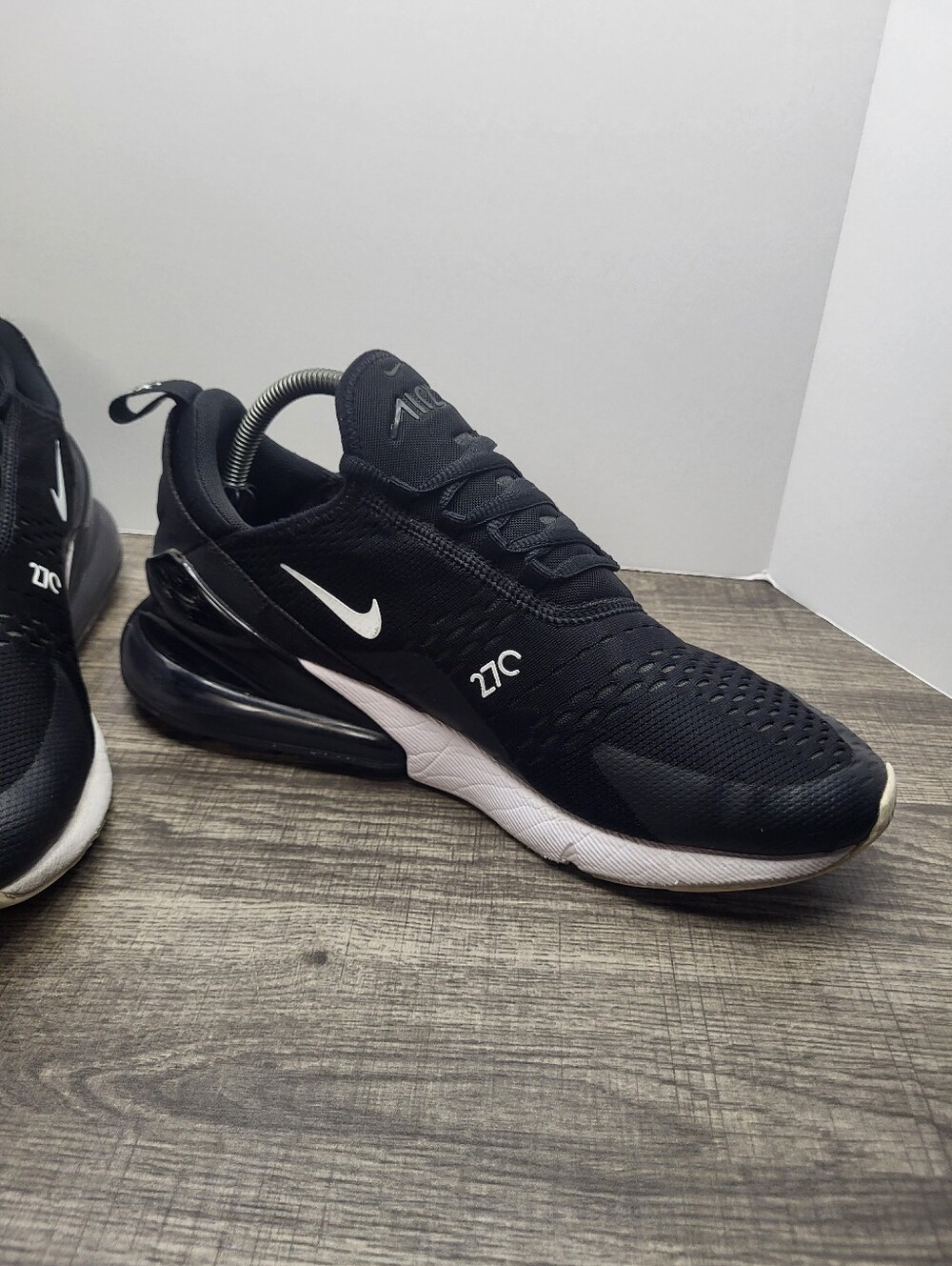 Nike Air Max 270 Black White Men's Size 10 Running Shoes Sneakers - Picture 3 of 10